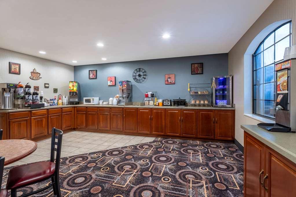 Super 8 By Wyndham Marysville/Port Huron Area Exterior photo